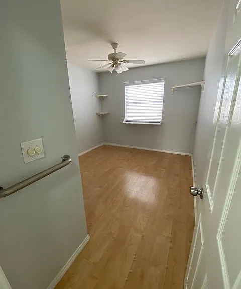 8220 James Grayson Dr — Photo 9