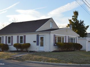 193 Orchard St, Keyport, NJ 07735