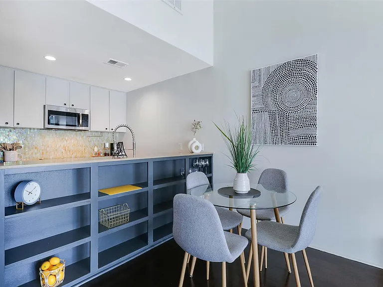 1818 S Lakeshore Blvd #32 — Photo 4