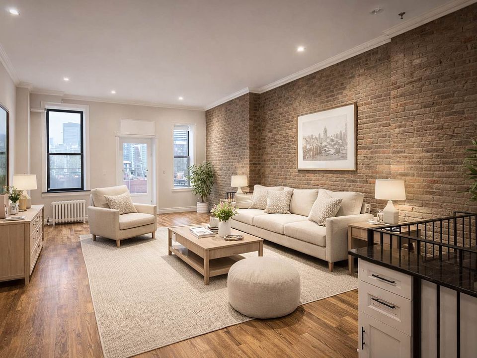 2nd image of 252 Mott St APT 4