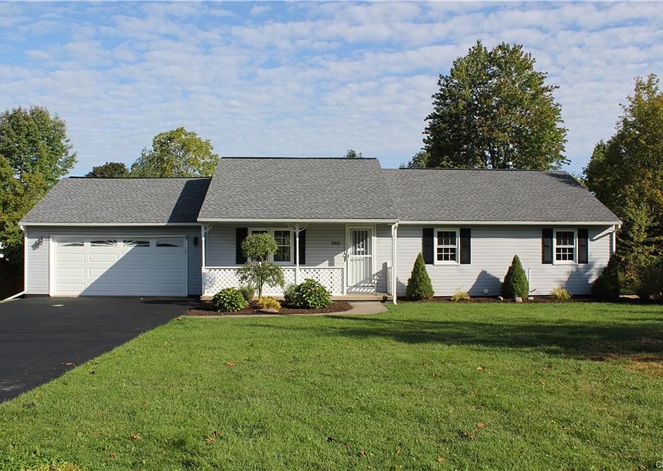 1st image of 365 Rosewood Cir