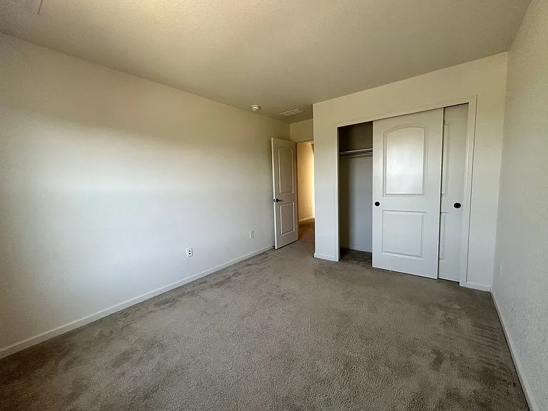 502 W 169th Pl — Photo 37