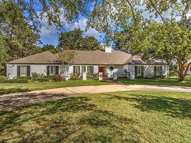 1st image of 119 Crown Colony Dr