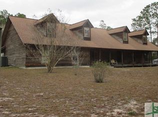 648 Old River Rd, Bloomingdale, GA 31302