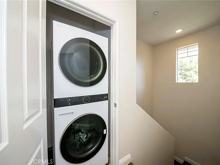 2282 Schlaepfer Dr — Photo 17