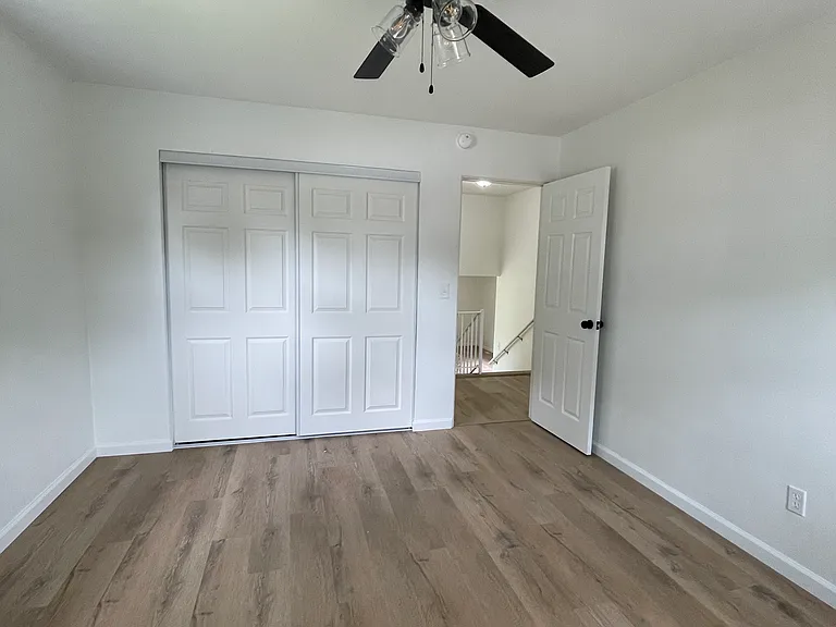 105 Chateau Dr — Photo 12