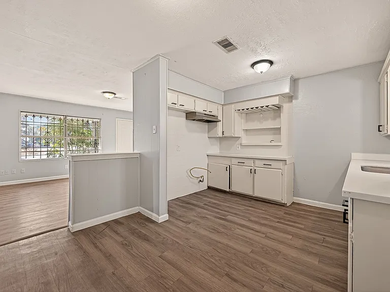 5315 W Bellfort Ave — Photo 5