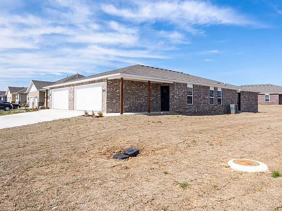 5th image of 509A W Christopher Dr