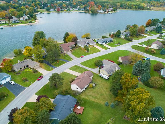 3rd image of 6950 Camino Del Rey Dr NE