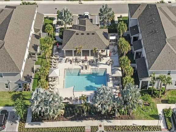 3rd image of 1007 Rose Blossom Ct