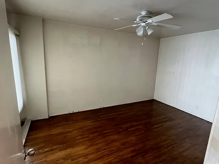12365 Magnolia Blvd #2 — Photo 9