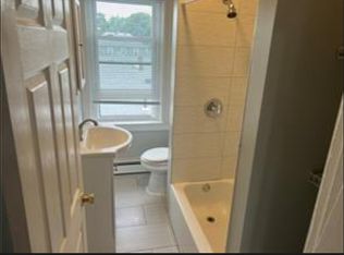 7 Sprague Ave #2, Cranston, RI 02910