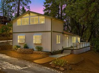 17630 Ridge Rd, Pine Grove, CA 95665