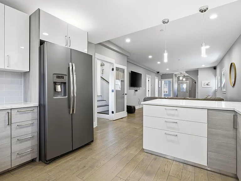 447 Frankfort St #1 — Photo 6