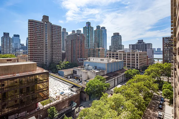 Sold by Compass | media 10