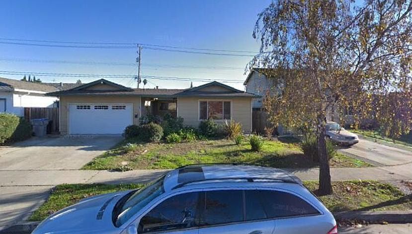 1st image of 3216 Birchwood Ln