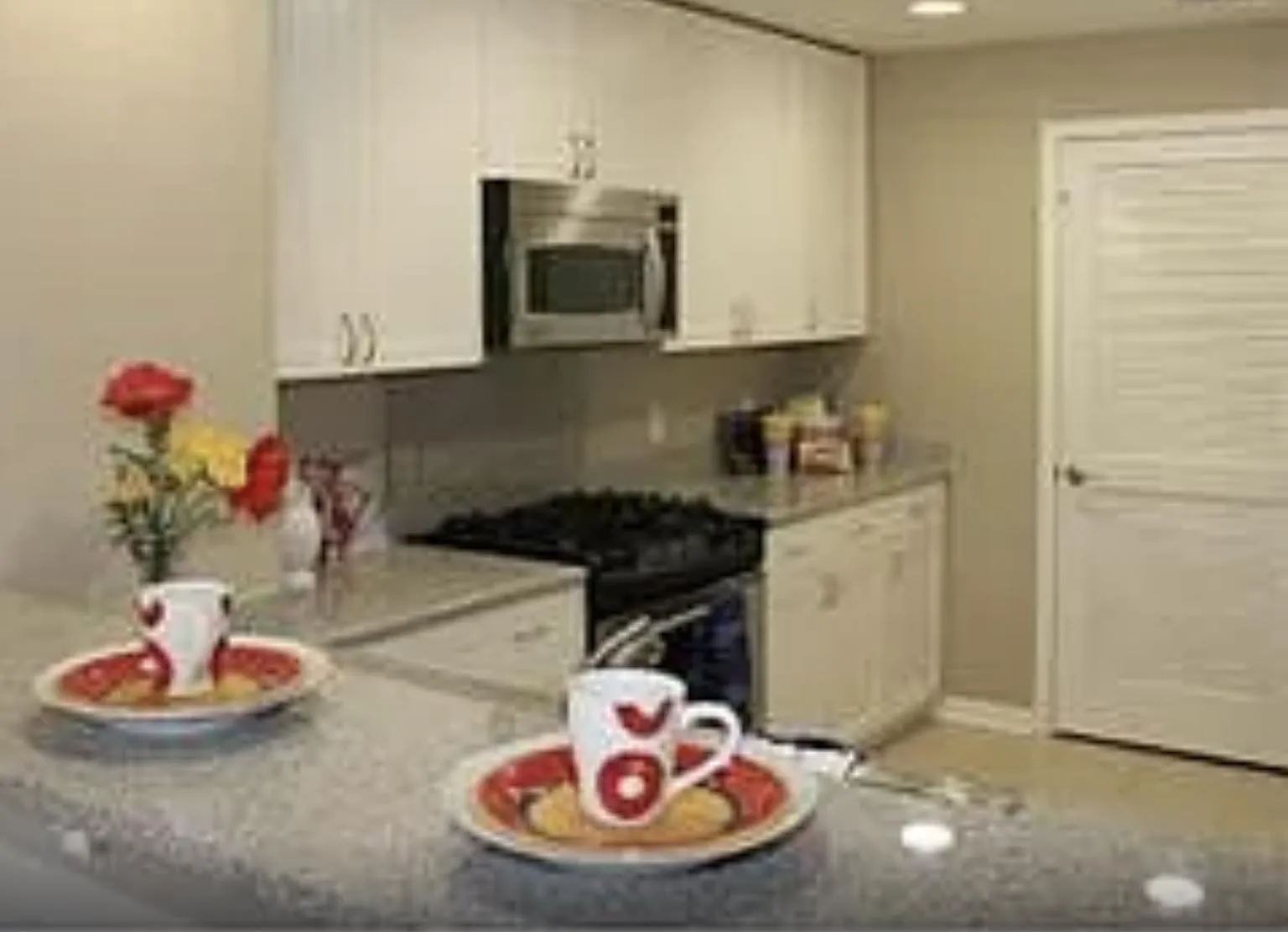 3 bed, 1426 sqft, $4,700 — Photo 1