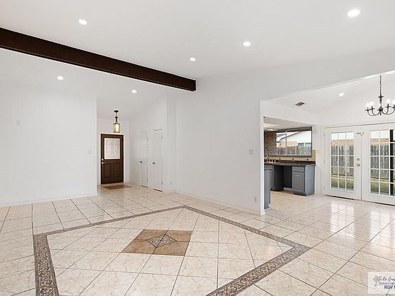 5th image of 213 Rancho Viejo Blvd