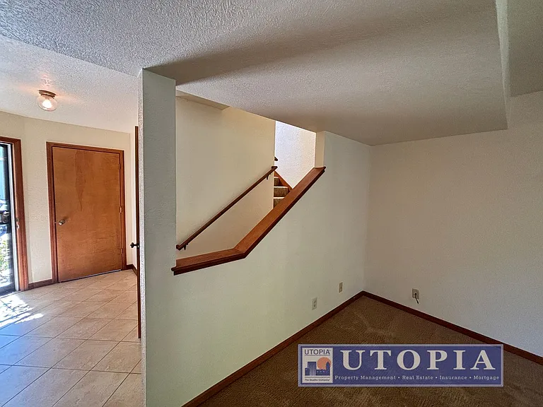 2726 Hampton Ln — Photo 19