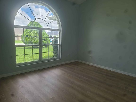 5th image of 13538 SW 47th Cir