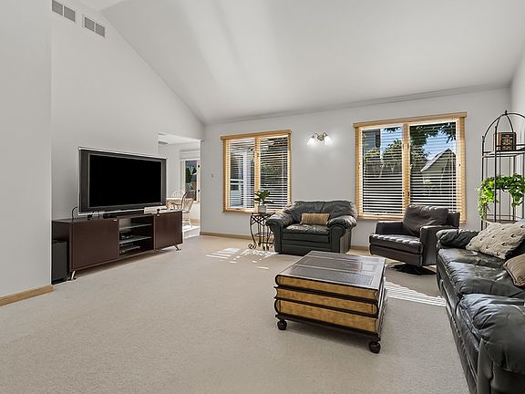 5th image of 1109 Michael St