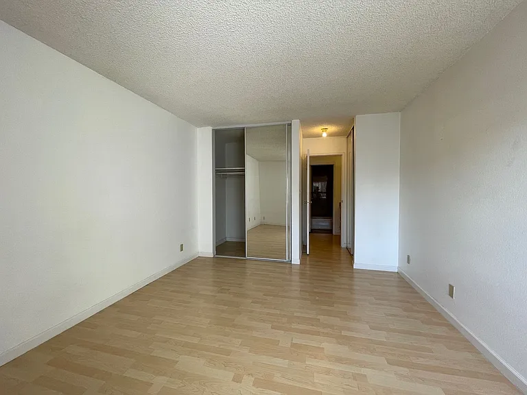 373 Half Moon Ln #309 — Photo 8