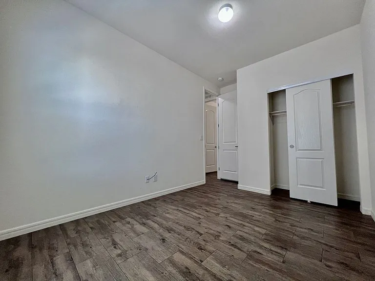 2206 S Ellsworth Rd #3B — Photo 16