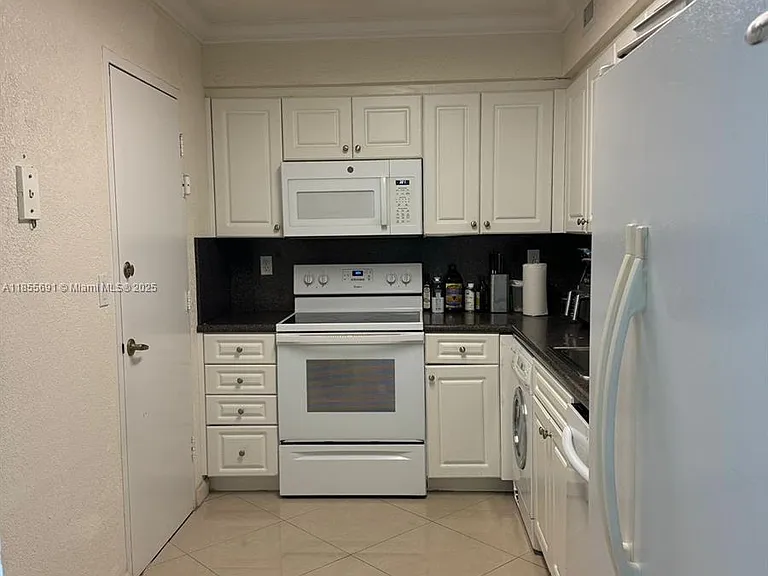2501 S Ocean Dr #1538 — Photo 3