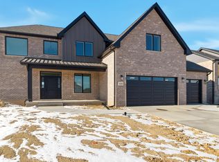9440 Tall Grass Trl, Saint John, IN 46373