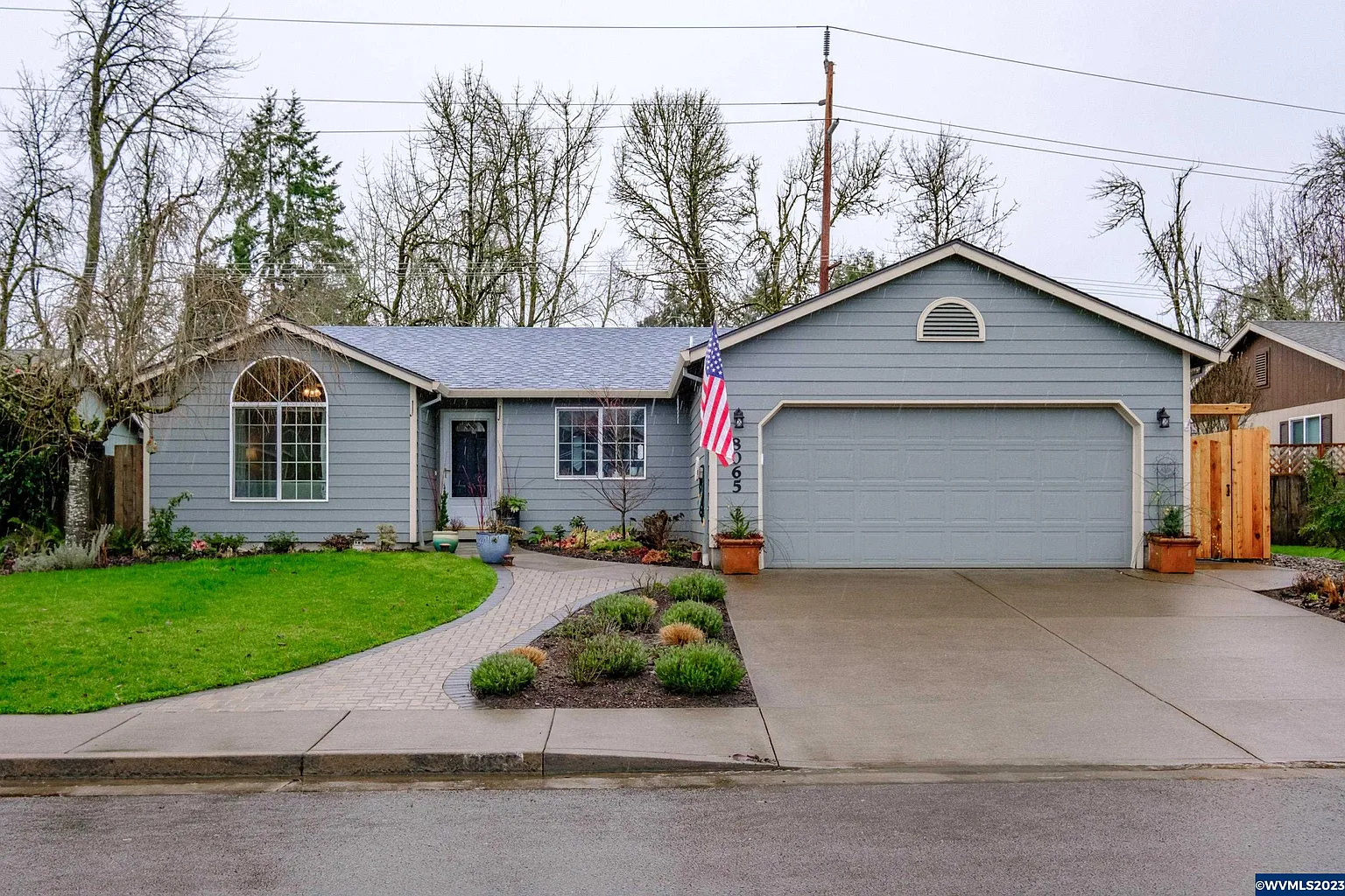 8065 NE Barberry Dr photo 1