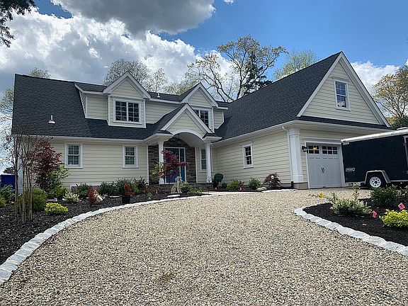 5th image of 119 Cranmoor Dr
