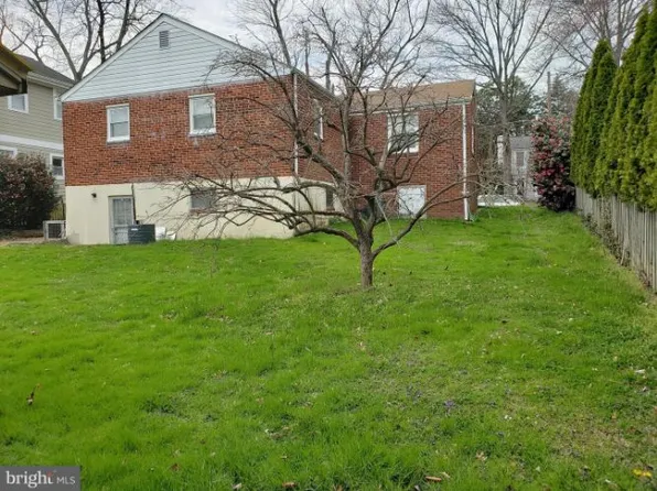 2355 Brilyn Pl, Falls Church, VA 22046