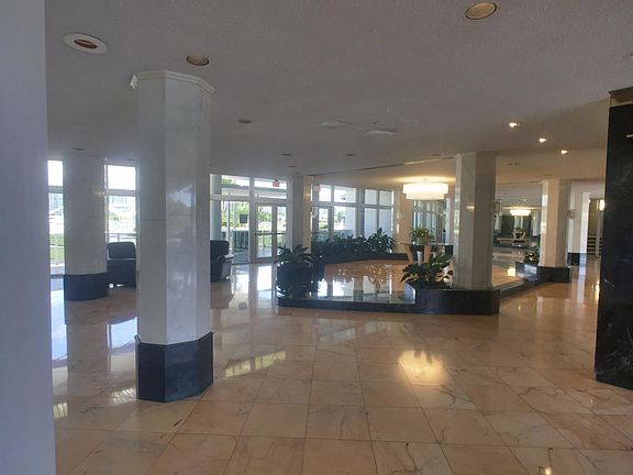 5th image of 900 Bay Dr APT 717