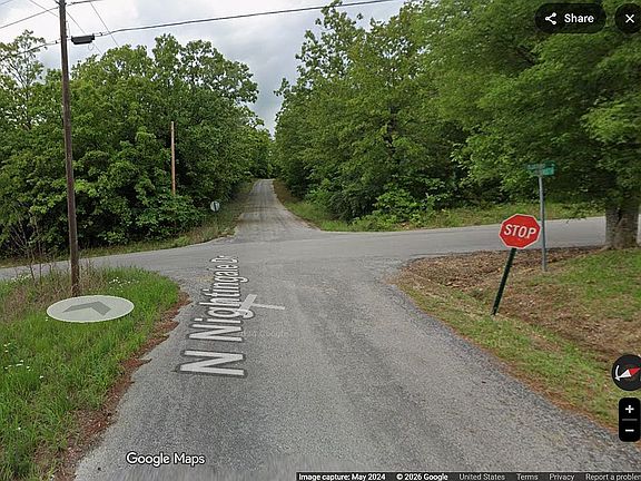 5th image of 317 N Nightingale Dr