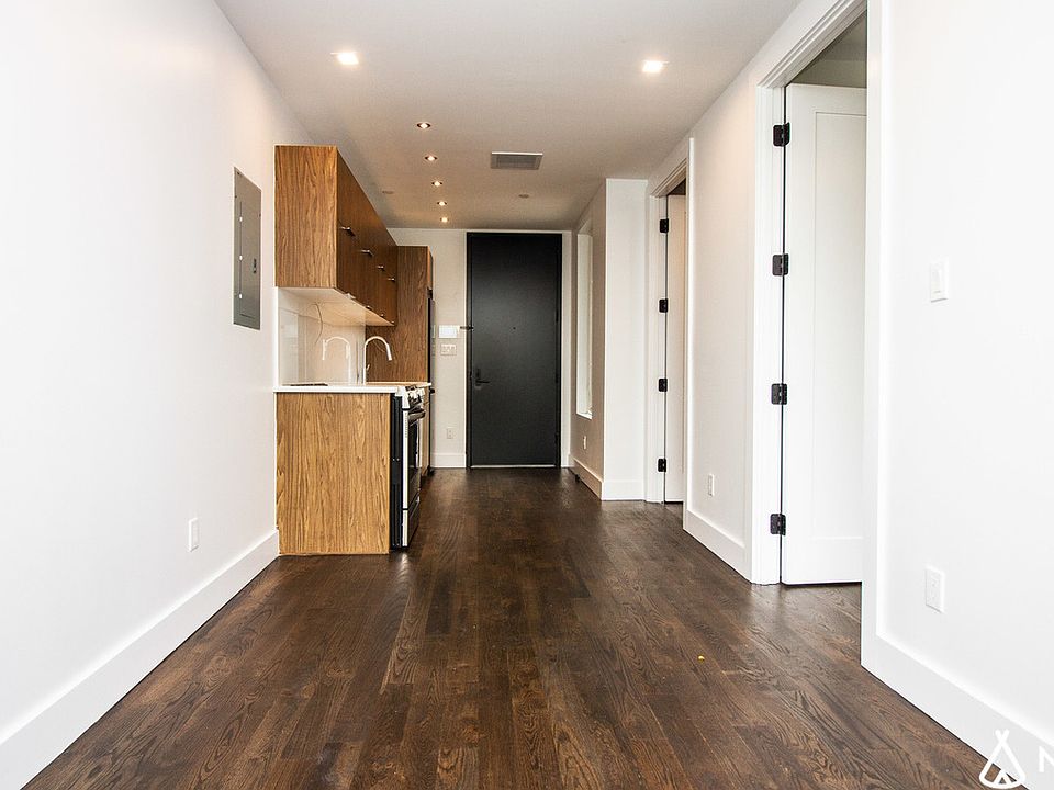 1st image of 495 Saint Johns Pl #6CC