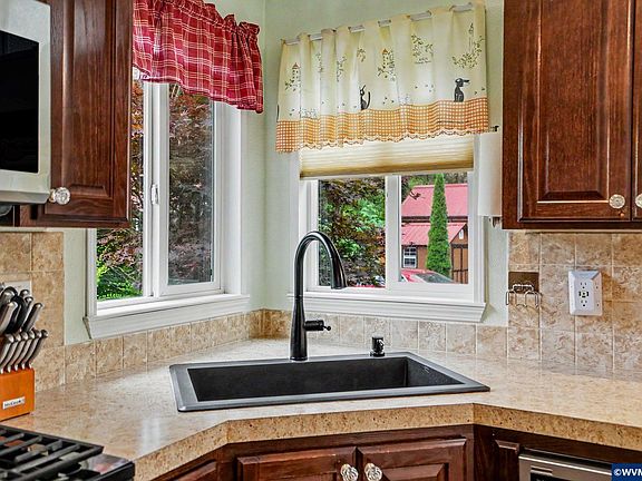 3rd image of 8372 Enchanted Way SE #193