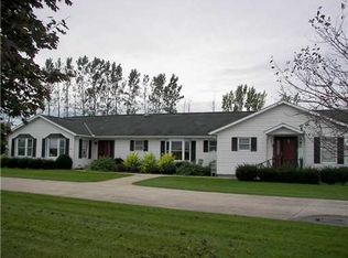 2211 S Vandemark Rd, Sidney, OH 45365