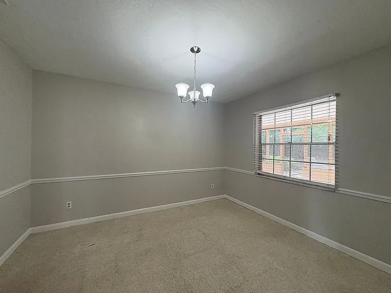 719 Kewannee Trl — Photo 12