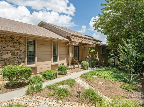 159 Country Ridge Rd, Laurel Park, NC 28739
