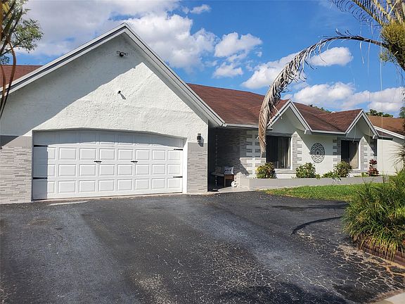 3rd image of 7177 NW 49th Street