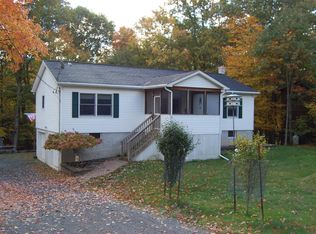 104 Granite Ct, Milford, PA 18337
