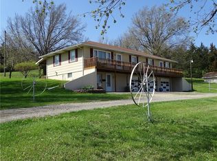 16530 Springdale Rd, Leavenworth, KS 66048