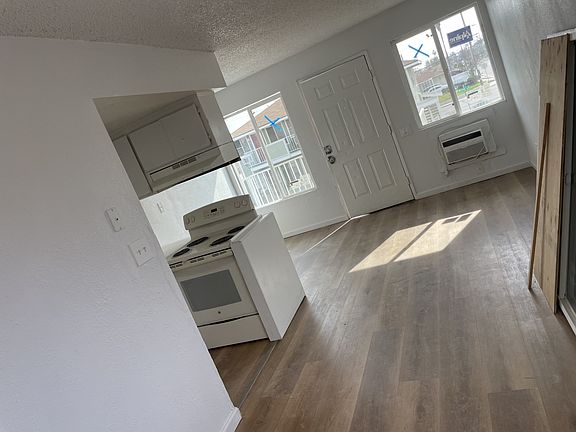 2nd image of 2410 S M St APT 12