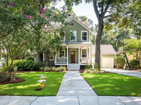 4th image of 120 Corn Planters St