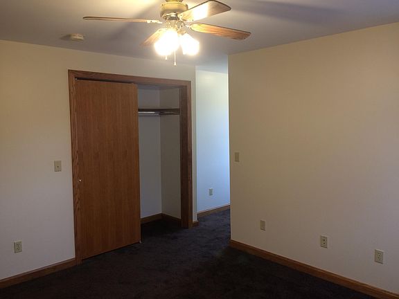 4th image of 199 N Buhl Farm Dr