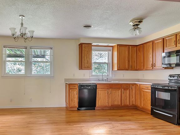 4th image of 511 Galvin Dr