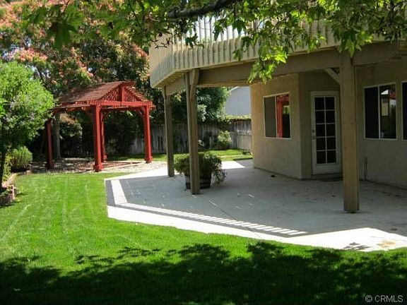 Rear yard/Patio