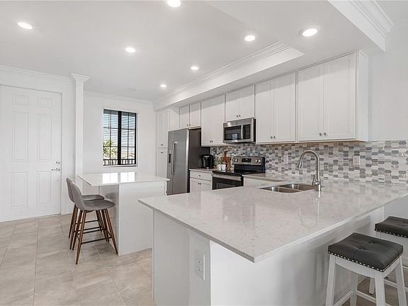 5th image of 18028 Gawthrop Dr #304