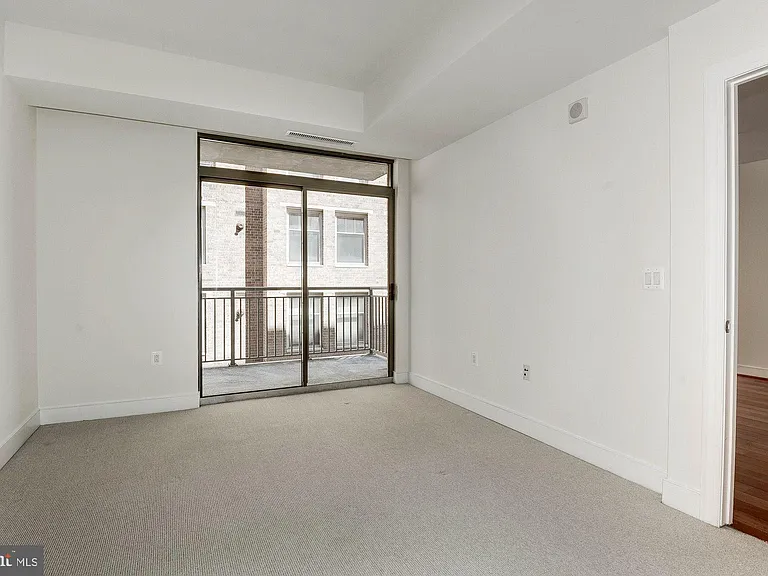 2425 NW #L — Photo 16