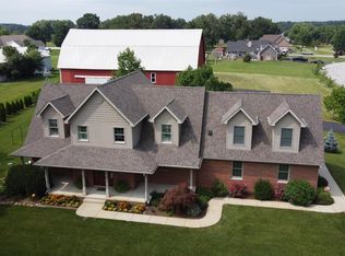 248 Windy Oak Dr, Hebron, IN 46341